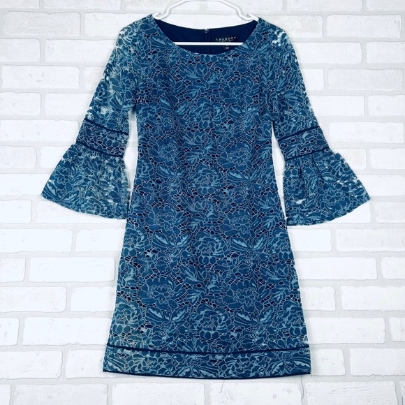 Laundry by Shelli Segal Blue Lace Bell Sleeve Dress Size 0 Shift Knee Length - Picture 1 of 16